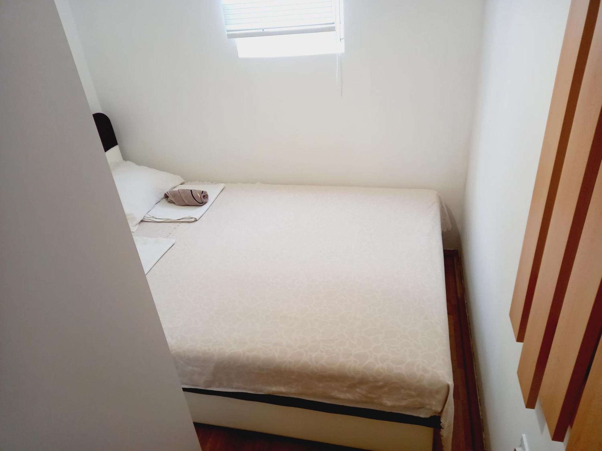 B4 Apartman *