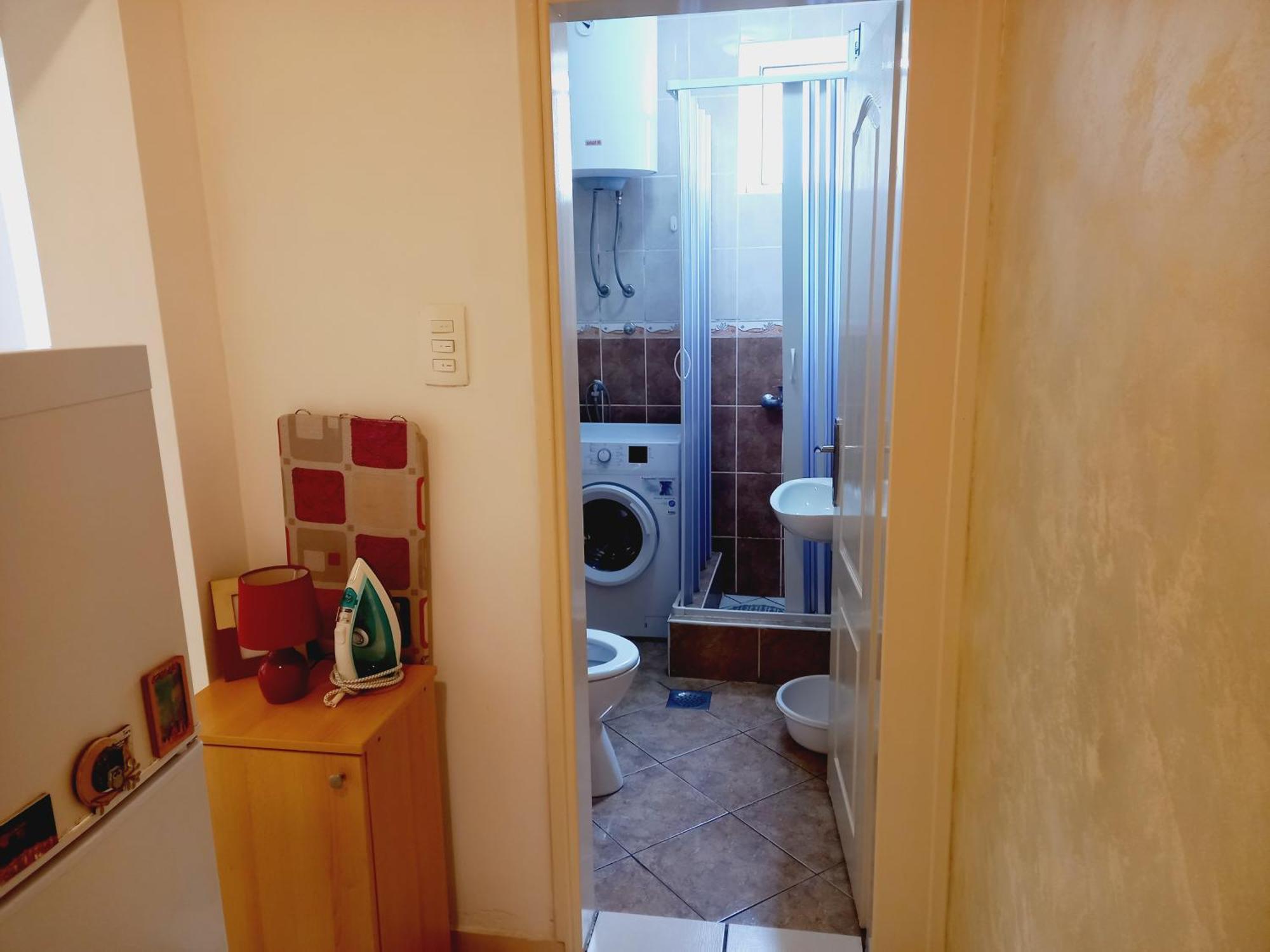 Apartment B4 *